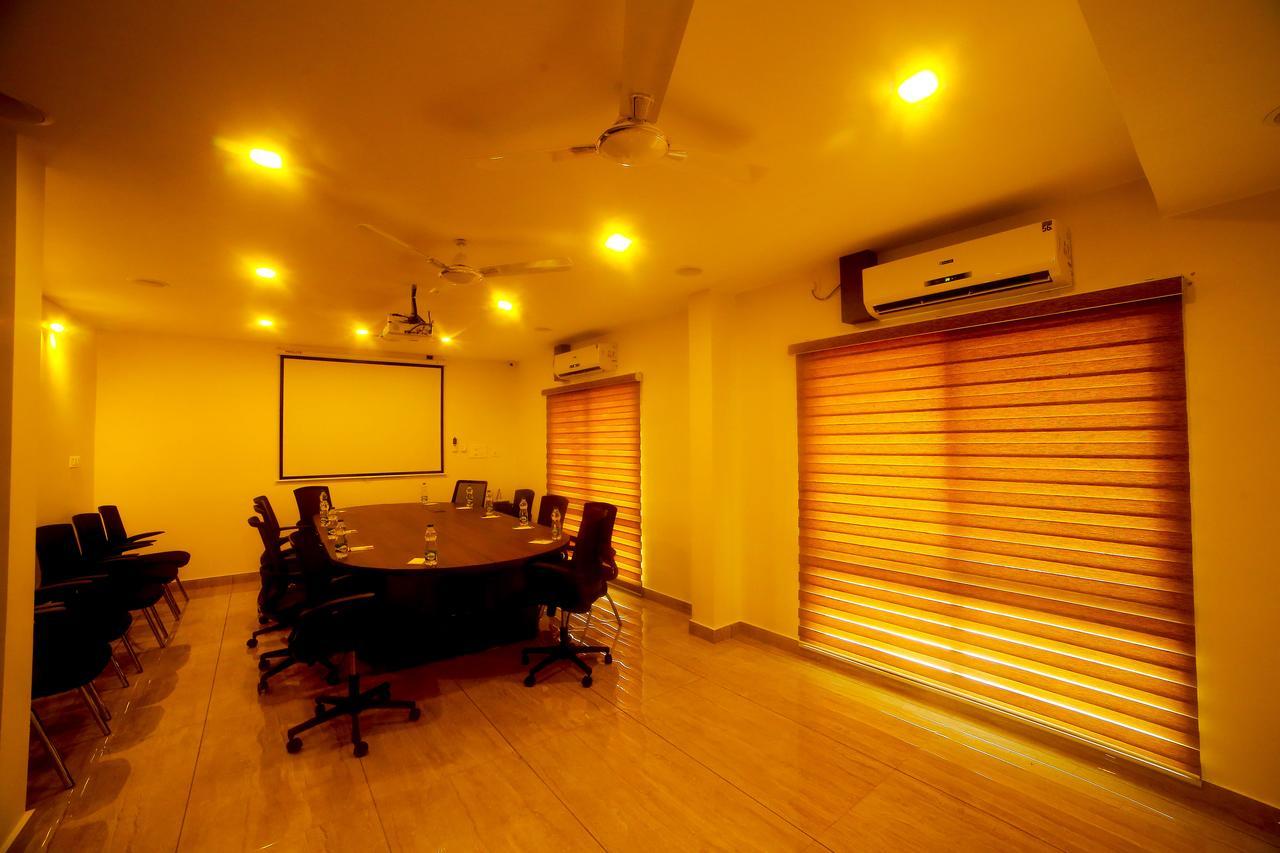 D Breeze Suites Devanahalli Εξωτερικό φωτογραφία